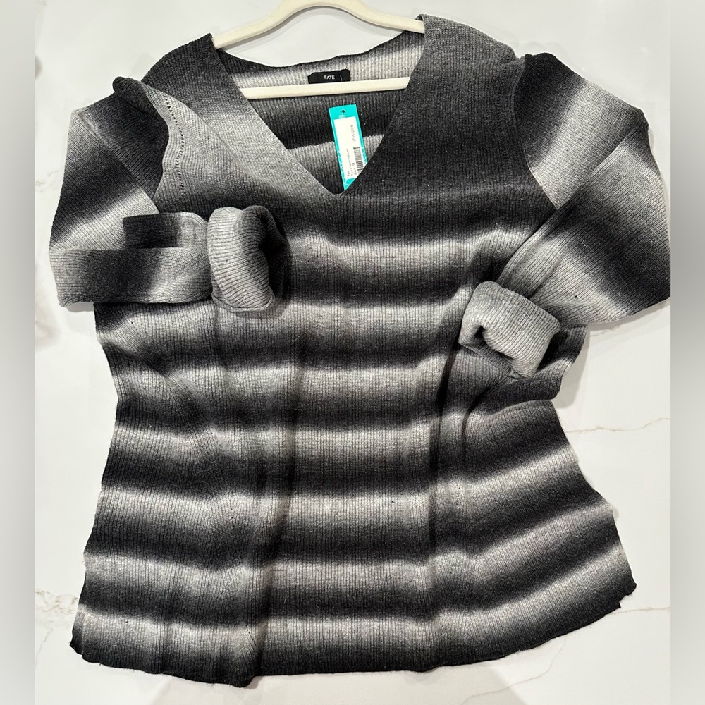 NWT Striped Gray V-Neck Sweater 2X